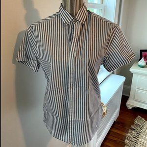 Slim Fit Button Front Casual Short Sleeve Shirt